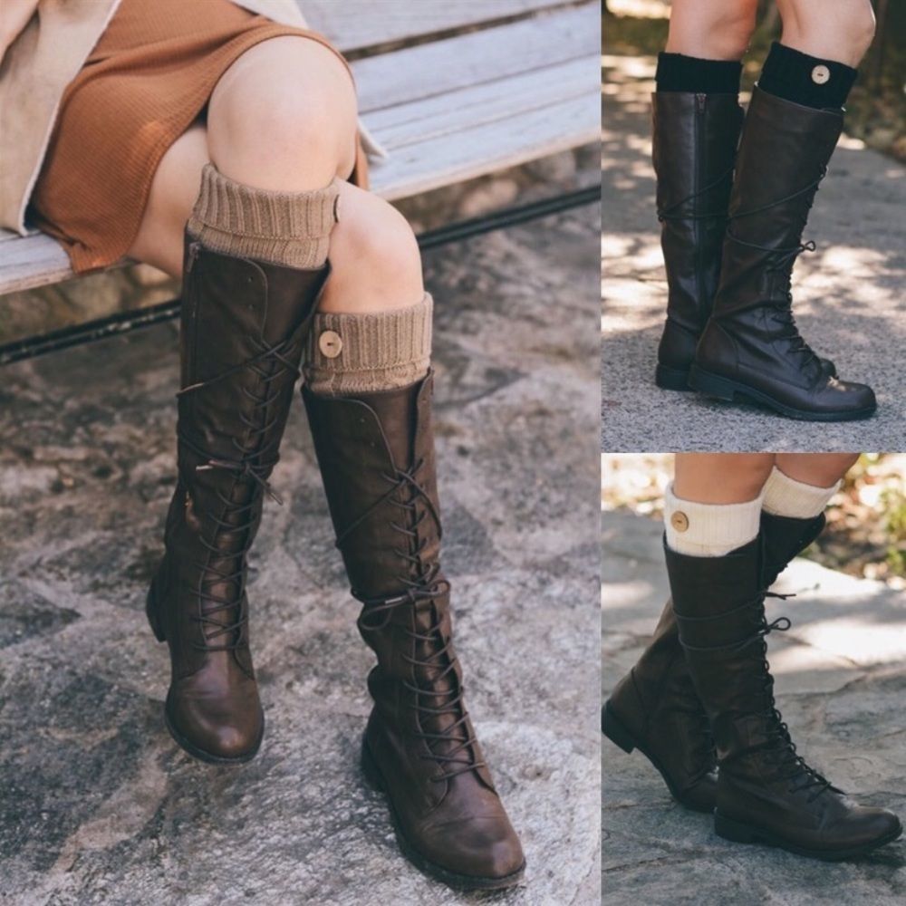 Cable knit button boot socks - Picture 2 of 3